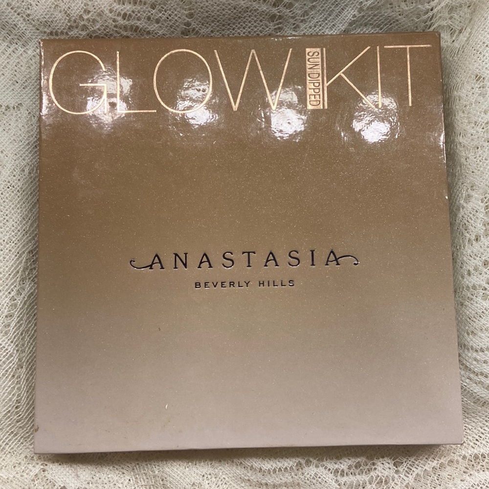 Anastasia Beverly Hills Sun Dipped Glow Kit